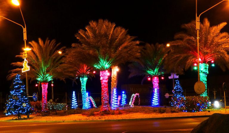 Decorated roundabout on Aruba