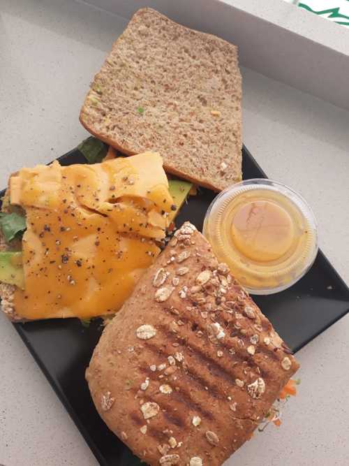 garden-fresh-cafe-aruba-vegan-sandwich-veggie-cheese-visitaruba-blog-by-megan-rojer