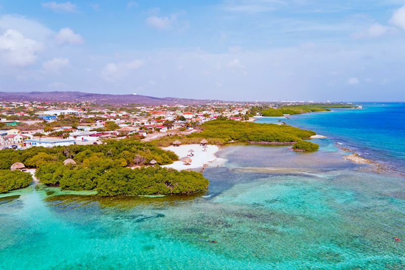 Mangel-Halto-Beach-photo-by-beachesofaruba-aruba-visitaruba