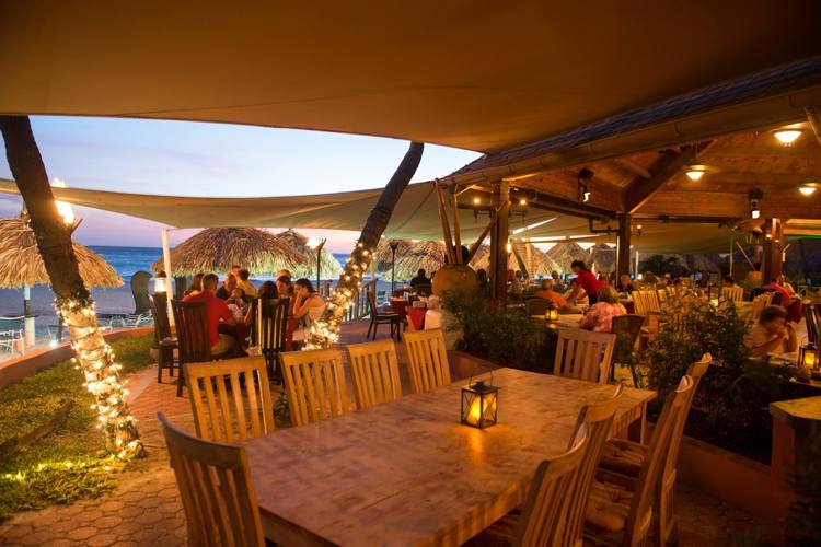 15 Happy Hour Hot Spots in Aruba Visit Aruba Blog