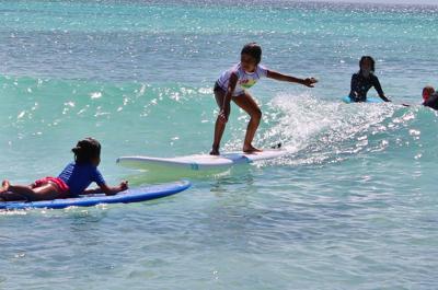 Arashi-beach-surfing-kids-things-to-do-visitaruba-blog