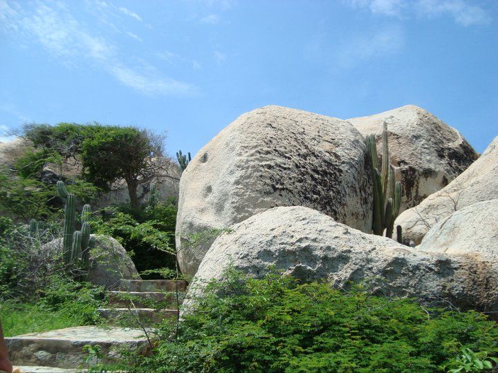 Photo-by-Felix-Oz-Kiddo-of-ayo-rock-formations-in-aruba-visitaruba-blog