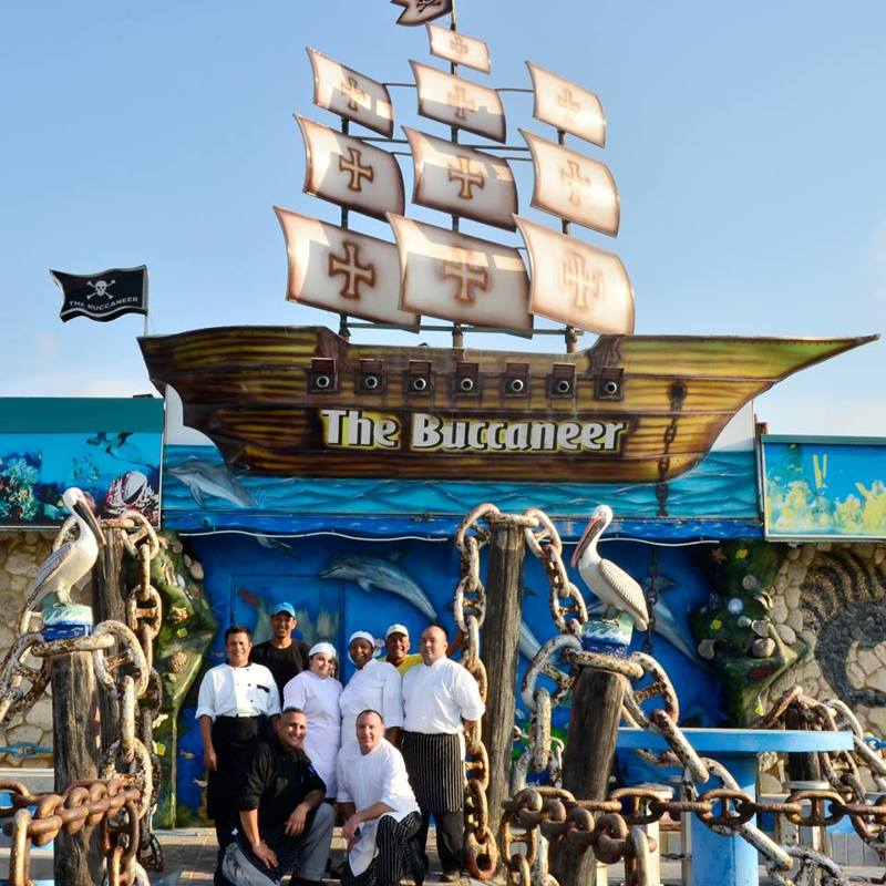 buccaneer-restaurant-aruba-aquarium-kids-friendly-dining-family-visitaruba-blog