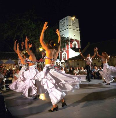 photo-of-and-by-bon-bini-festival-aruba-local-dancers-performance-visitaruba-blog