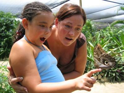 the-butterfly-farm-aruba-butterflies-kids-visitaruba