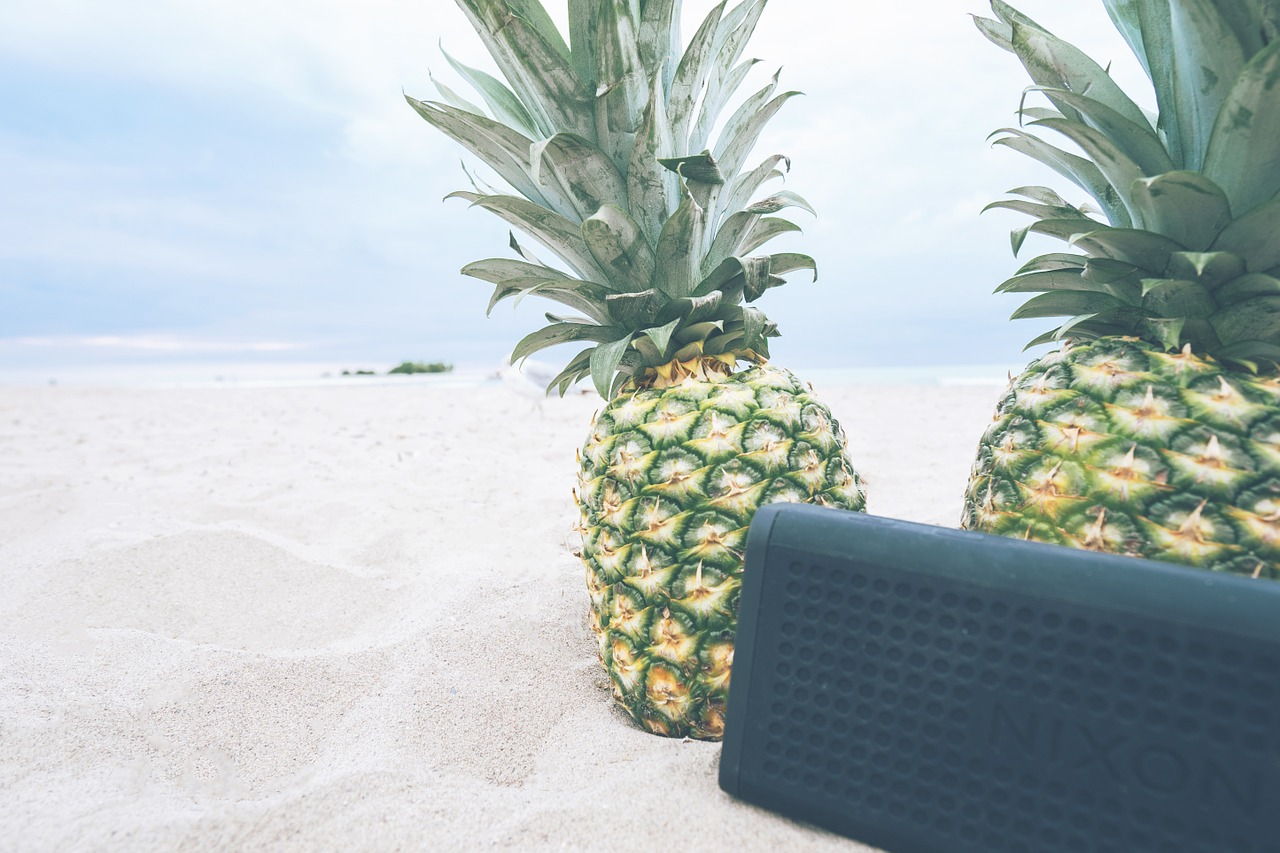 pineapples-918911_1280