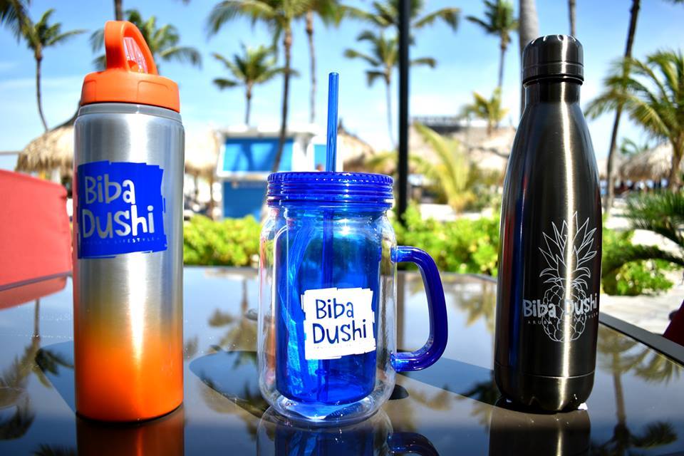 reusable-bottles-drink-ware-photo-by-coconuts-aruba-de-palm-visitaruba