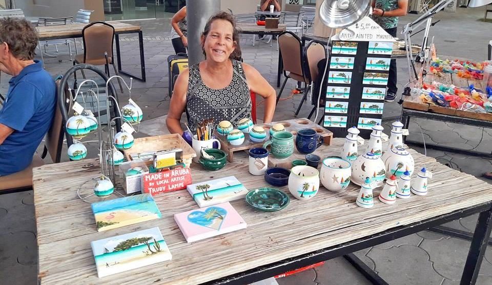 the-island-shop-with-local-artist-trudy-lampe-aruba-visitaruba