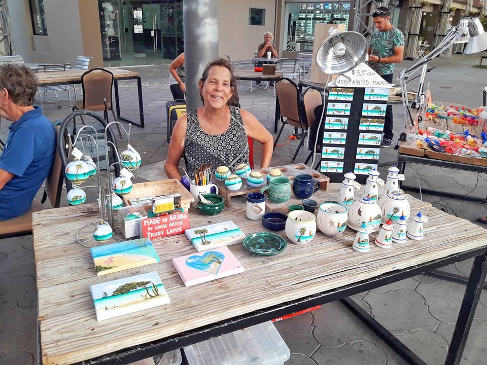 the-island-shop-with-local-artist-trudy-lampe-aruba-visitaruba