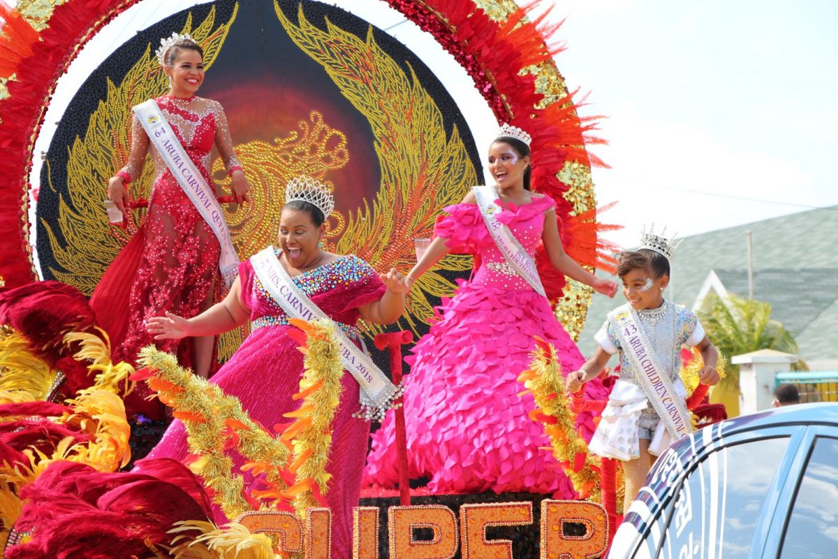 carnival-aruba-visitaruba-floats-queen-parades
