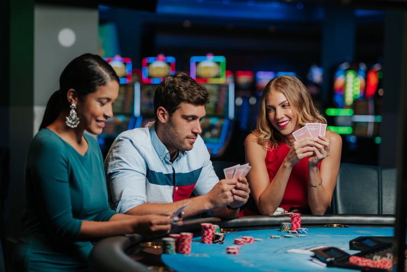 photo-by-Wind-Creek-Aruba-seaport-Casino-playing-cards-blackjack-table