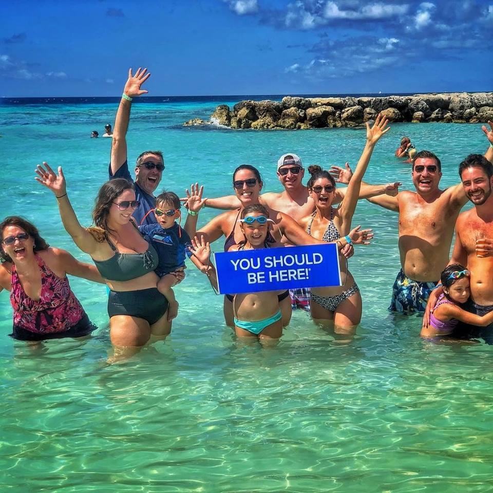 splash-the-day-away-in-aruba-with-family-friendly-water-activities-visitaruba-blog-by-megan-rojer-photo-de-palm-island