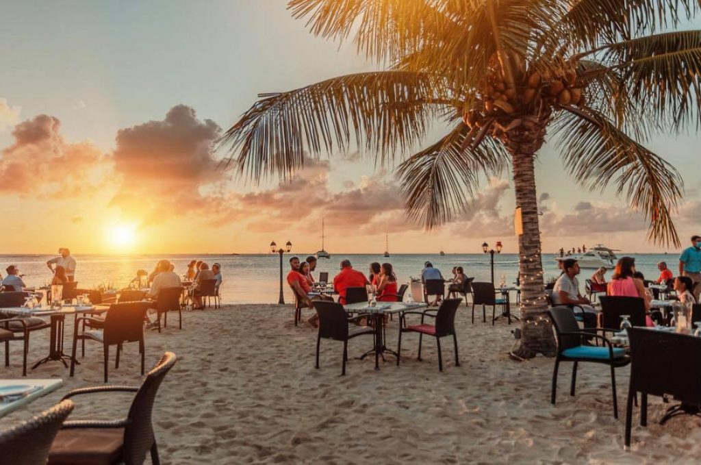 8 Fun Ways to Celebrate Your Birthday in Aruba