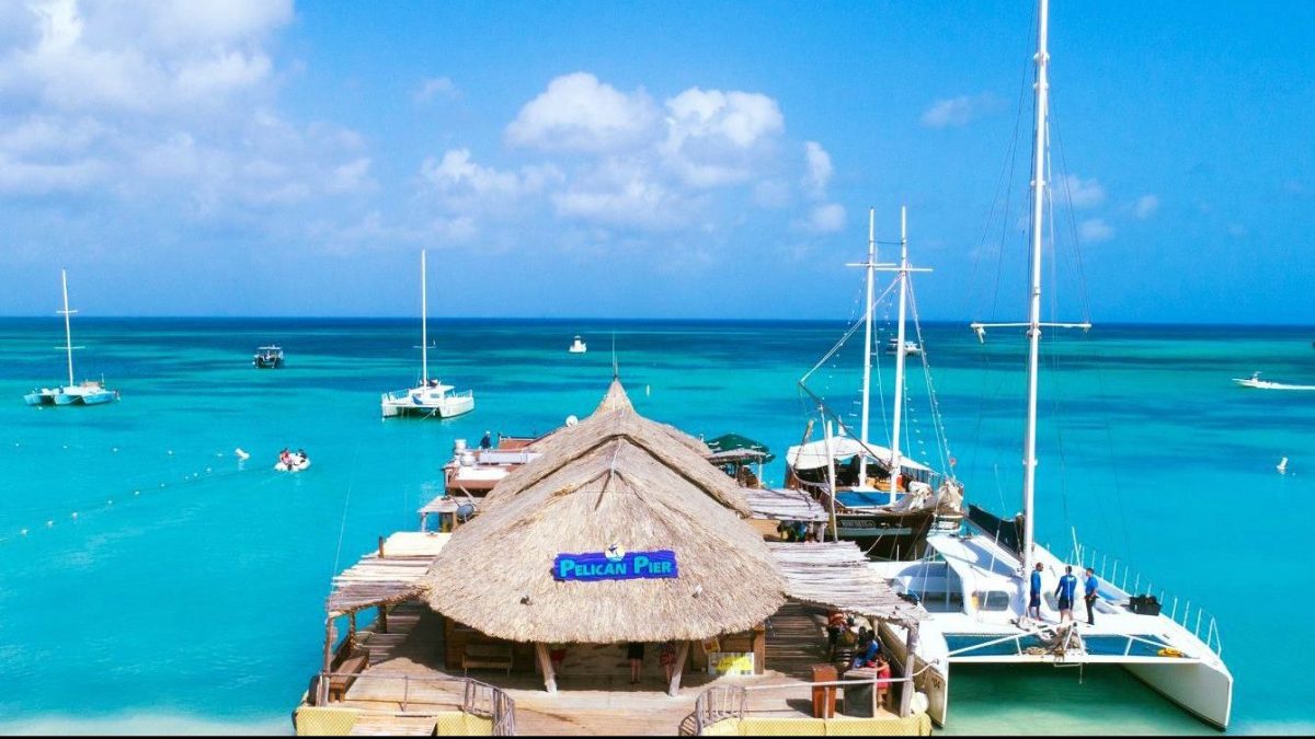 A Guide to the Happiest Beach Bars in Aruba