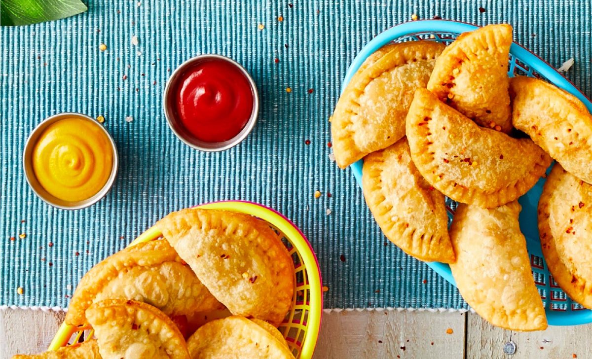 The Irresistible Allure of Aruba’s Pastechis