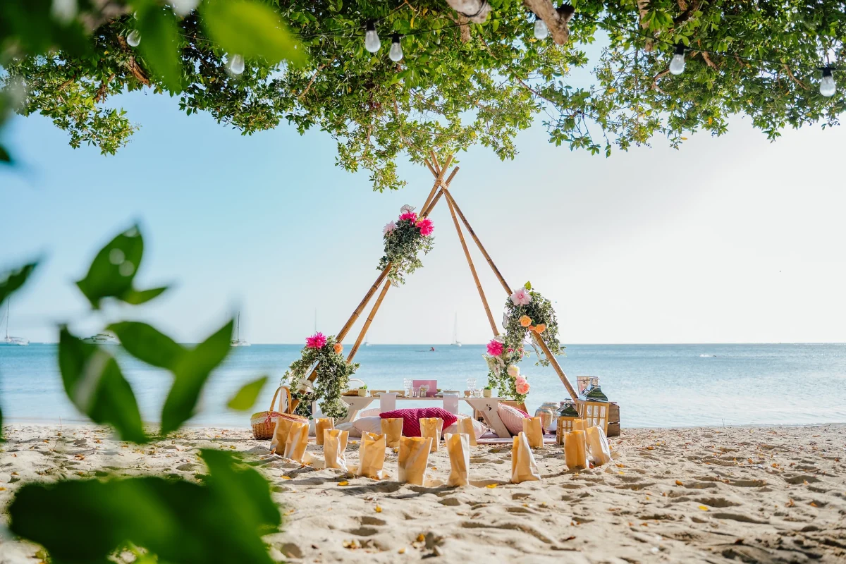 Unique Ways to Celebrate Valentine’s Day in Aruba (Without the Crowds)