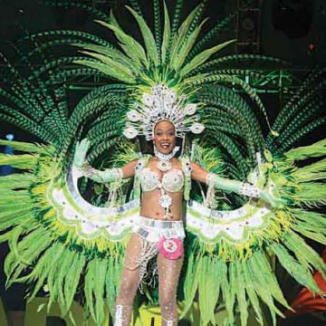 Mrs Carnival and best show 2013 Gladys Martina.jpg