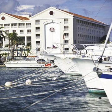 Renaissance Aruba named 'best hotel' by Monarc.ca