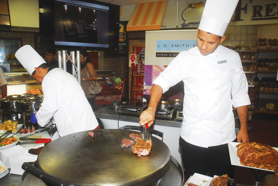 Aruba’s #1 supermarket, Ling & Sons launches “Nice to Meat U” festival!