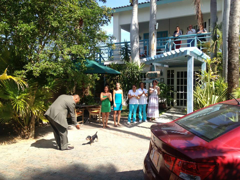 Aruba’s Minister of Tourism visited Boardwalk Hotel in Palm Beach