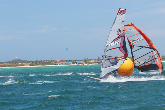 International competition and school projects Energetic start windsurfclub Aruba