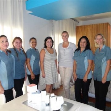Okeanos Spa therapists in Aruba receive special training from Guiliana de la Piedra of Pevonia Botanica