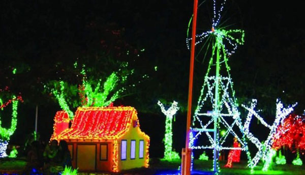 Aruba's Tanki Flip Rotunda being decked out for the holidays with lighting and fantasy decoration