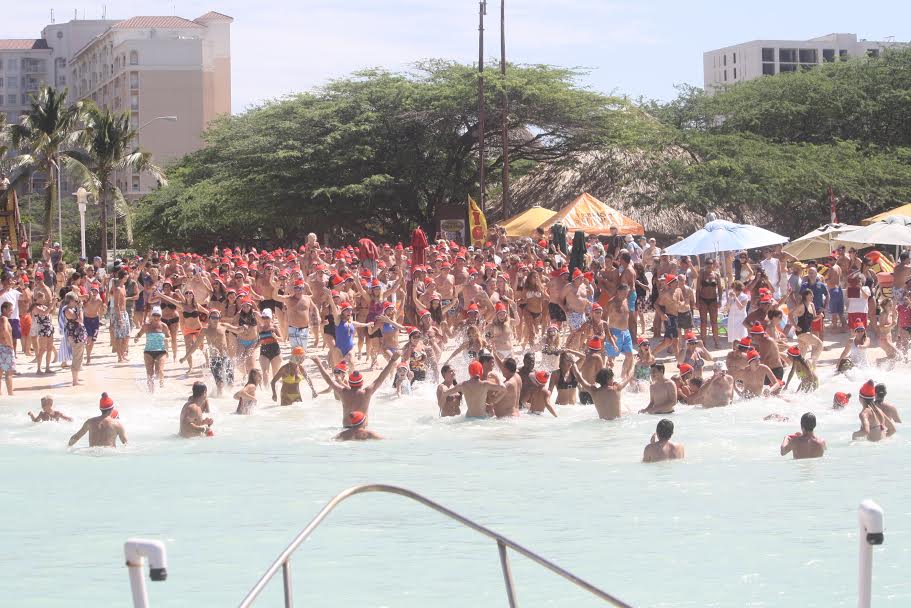 This New Year began with a record number of participants joining in the New Year’s Plunge on Aruba