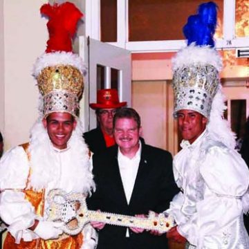 Aruba Carnival: Prime Minister with Prins & Panchos