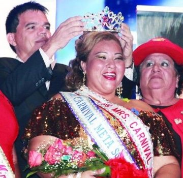 Aruba Mrs. Carnival Pageant 2014 crowns Lynette Bernadina