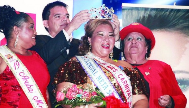 Aruba Mrs. Carnival Pageant 2014 crowns Lynette Bernadina, representing Meta Social Club