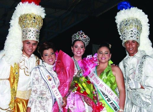 Aruba’s Diamond Jubilee Carnival Queen Election sees Zuriah Flemming, of Meta Social Club, crowned its queen