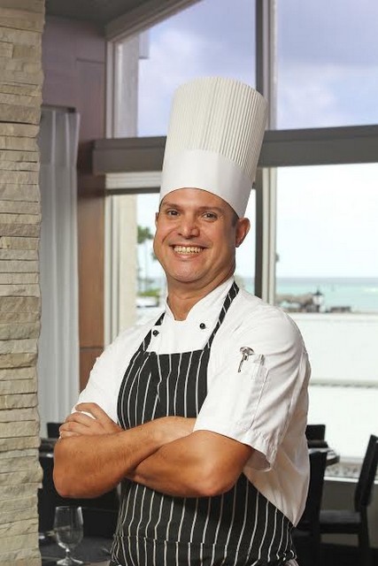 L.G. Smith’s Steak & Chop House at the Aruba Renaissance Resorts, proudly presents its new and talented chef, Kelvyn Garcia