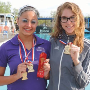 Aruban athletes earn gold medals for their outstanding performances during the 2014 U.S. National Synchronized Swimming Championships in Arizona