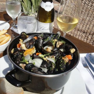 Mussel season at Papillon Restaurant Aruba