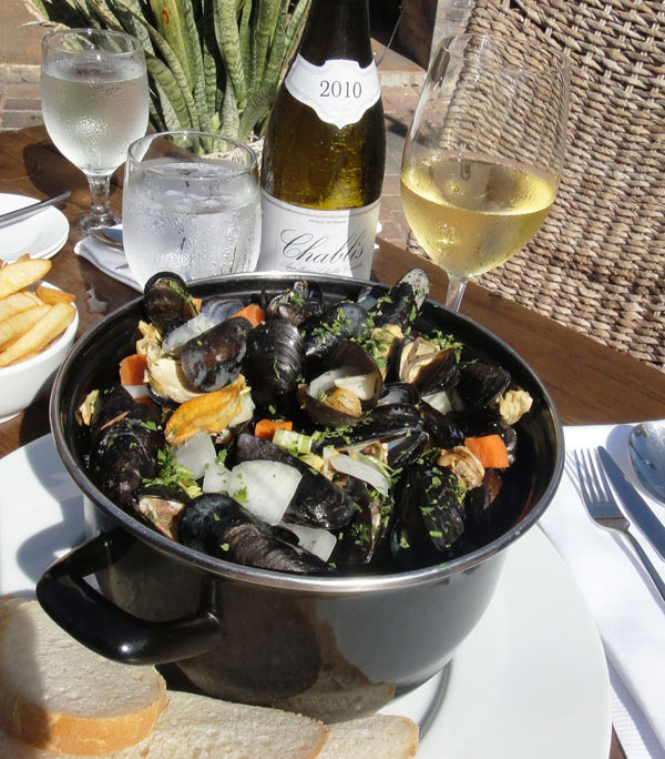 Mussel season is back at Papillon Restaurant Aruba
