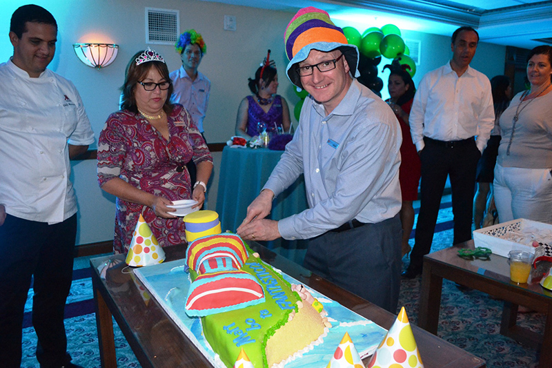 Aruba Marriott Resort congratulates Hotel Manager Matt Knights with his new job