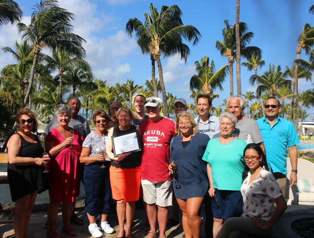 Hilton Aruba Caribbean Resort & Casino Presents Certificate of Distinction to Loyal Guests