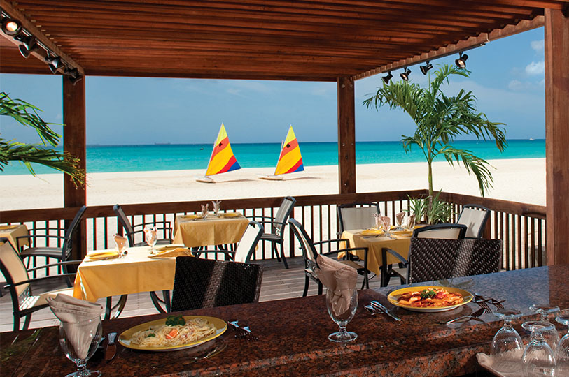 Divi & Tamarijn Aruba All Inclusives Launch ‘No Straw’ Initiative