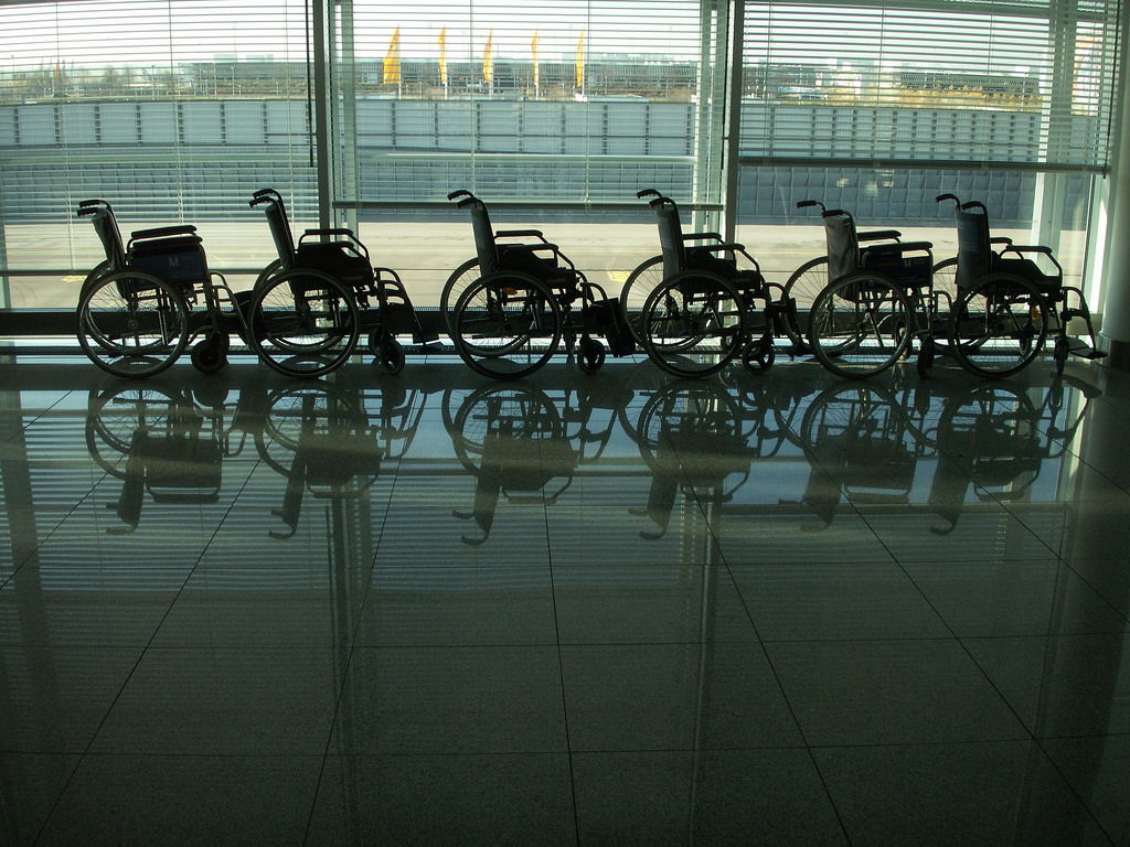 Airline Travel Tips for Disability Travelers from US to Aruba