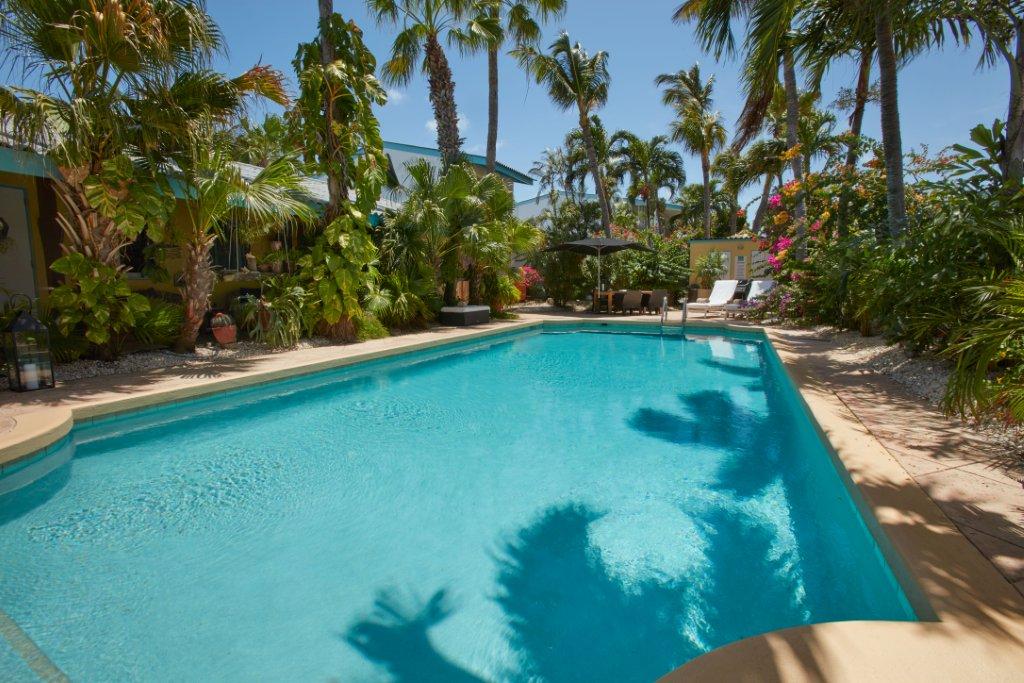 Paradera Park Apartments Celebrate Silver Anniversary