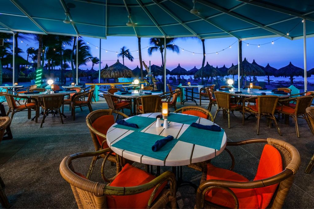 Gilligan’s at the Beach is Now Open for Dinner at Hilton Aruba Resort