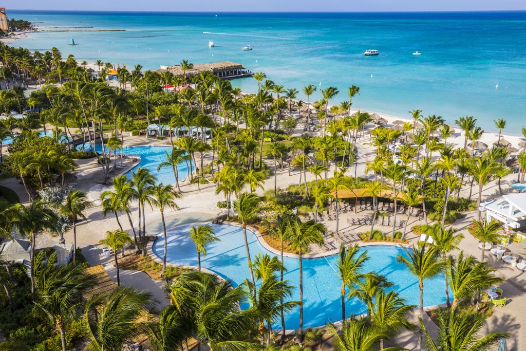 Aruba Resort Assistant Manager Rufo Ruiz nominated for Hilton’s CEO Light & Warmth Award