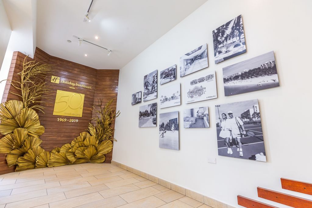 Holiday Inn Inaugurated their Hadrey Gallery Honoring Staff, Aruban Culture & History