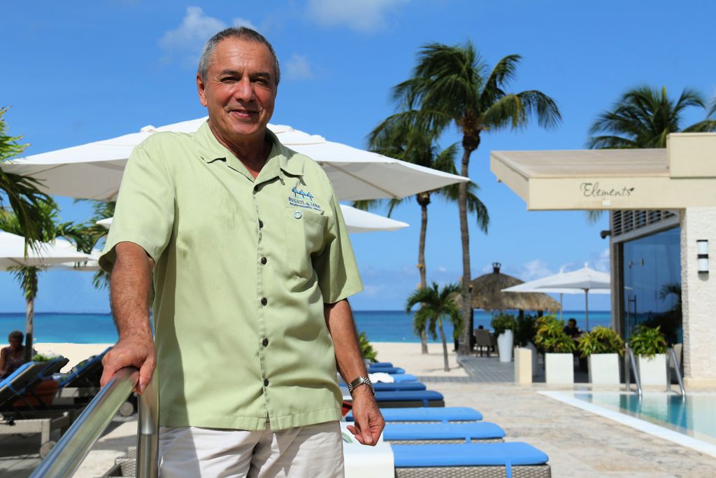 Top Travel Journalists Honor Bucuti & Tara Aruba Resort Founder