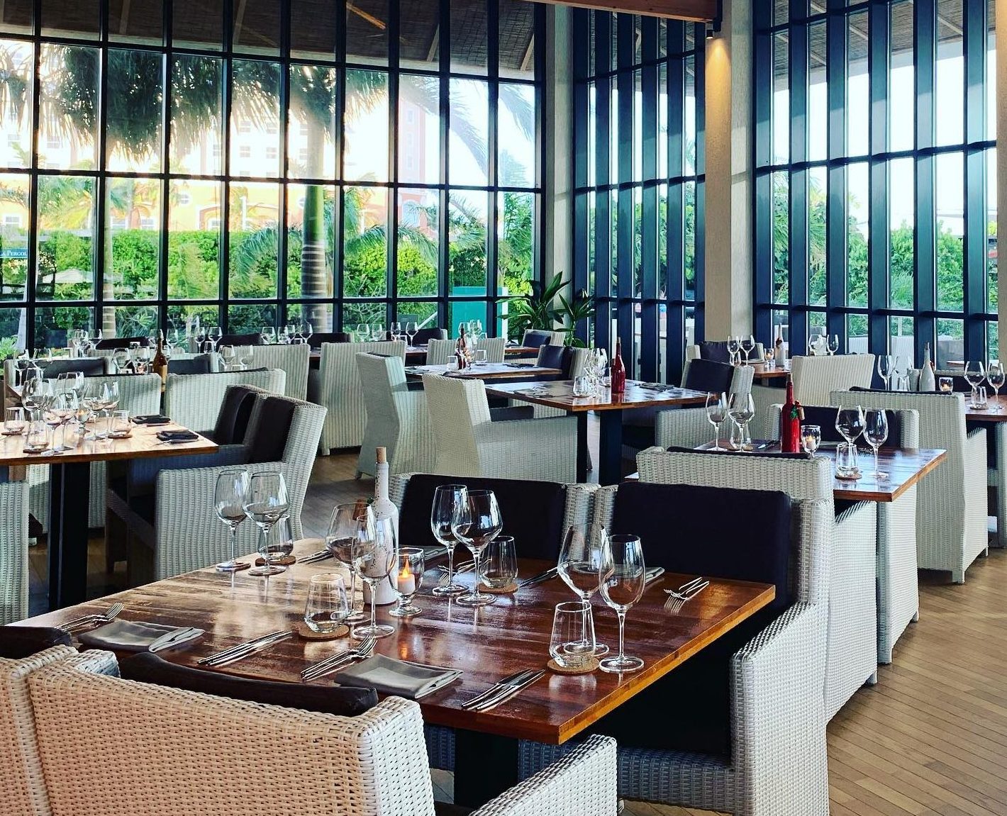 Awardwinning Senses Fine Dining Expands to Offer Lunch at Radisson Blu