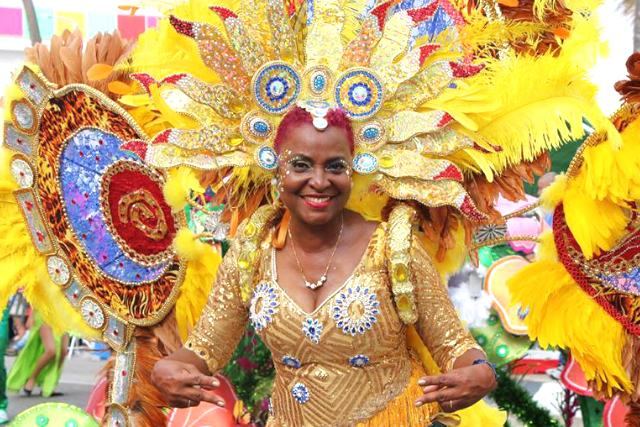 aruba-carnival-oranjestad-grand-parade-2019-part-5-visitaruba--.jpg
