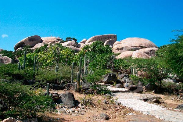 Ayo and Casibari Rock Formations